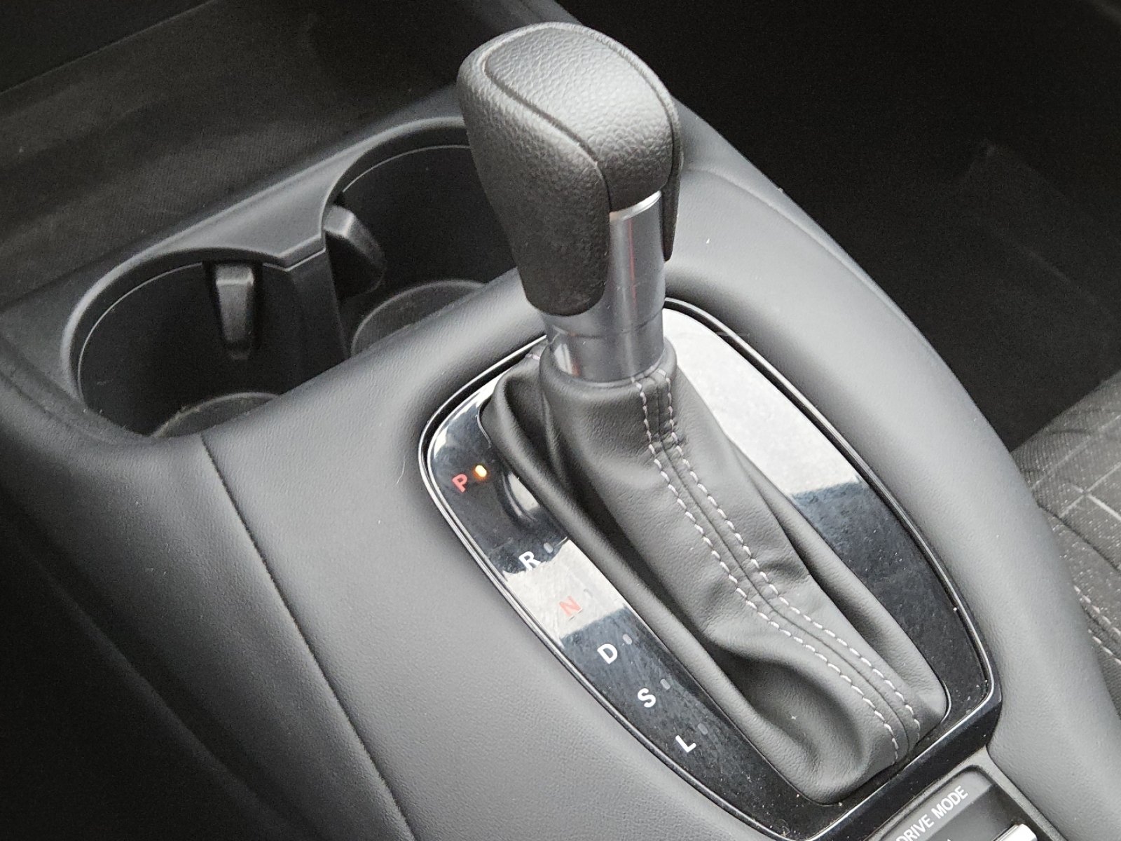 Used 2024 Honda HR-V LX image 30