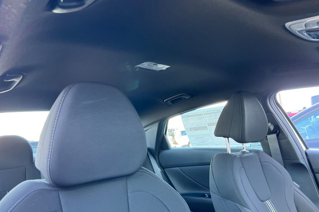 New 2025 Hyundai Elantra SEL image 14