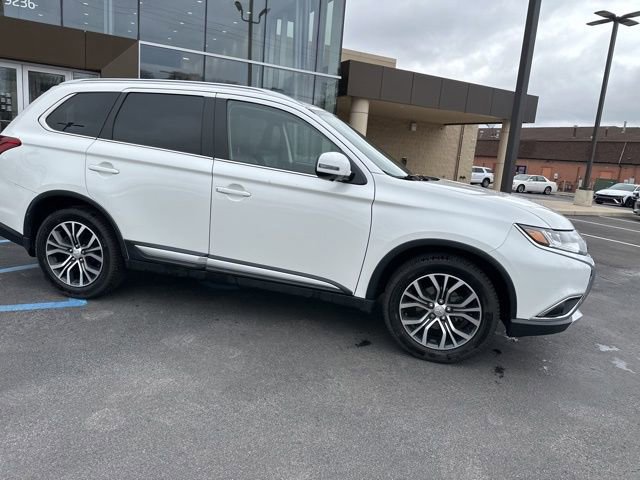 Used 2018 Mitsubishi Outlander SEL image 6