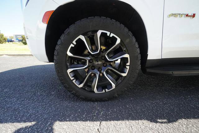 Used 2024 GMC Yukon AT4 w/ Technology Package image 41