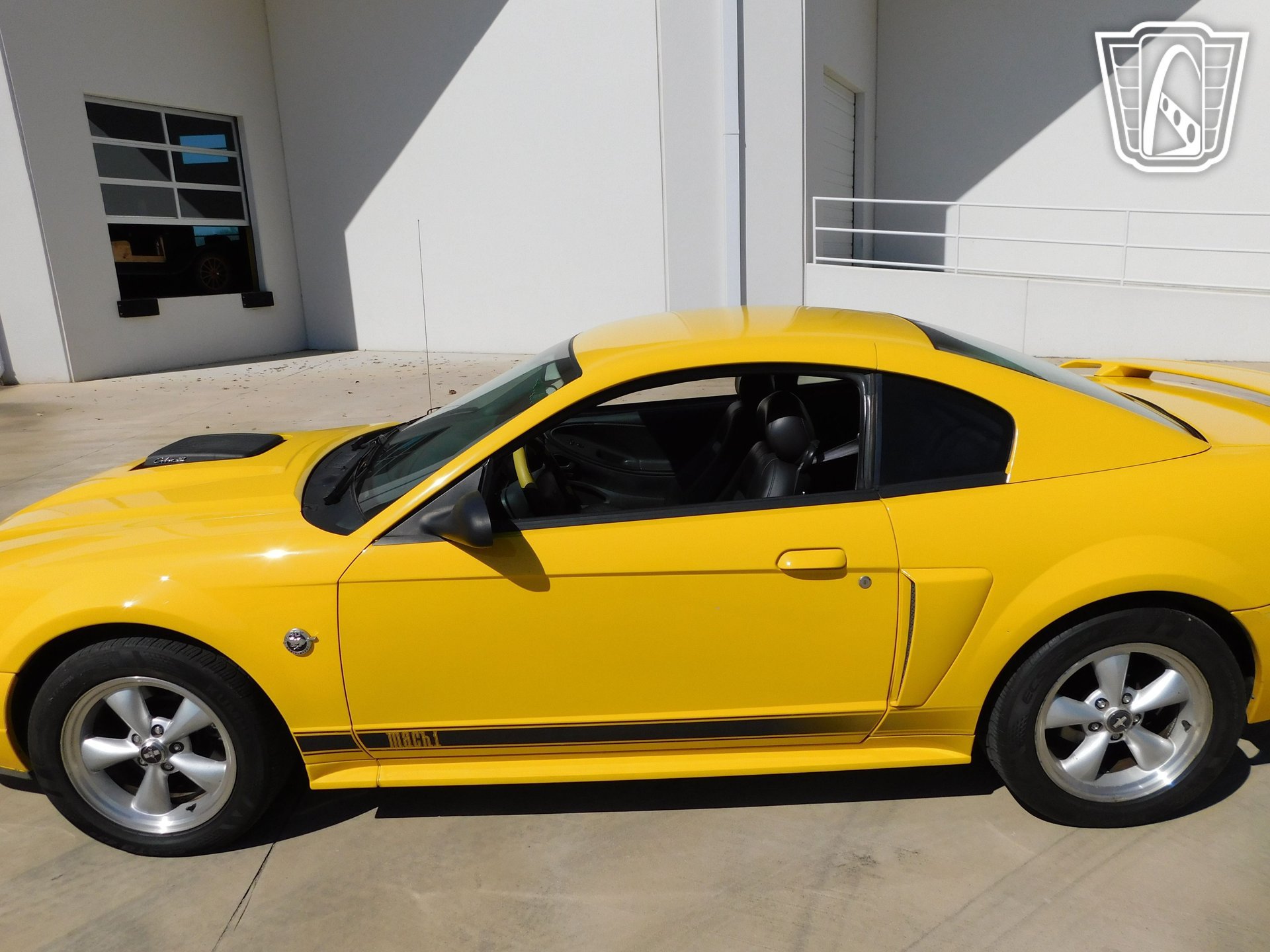 Used 2004 Ford Mustang Mach 1 RWD image 14