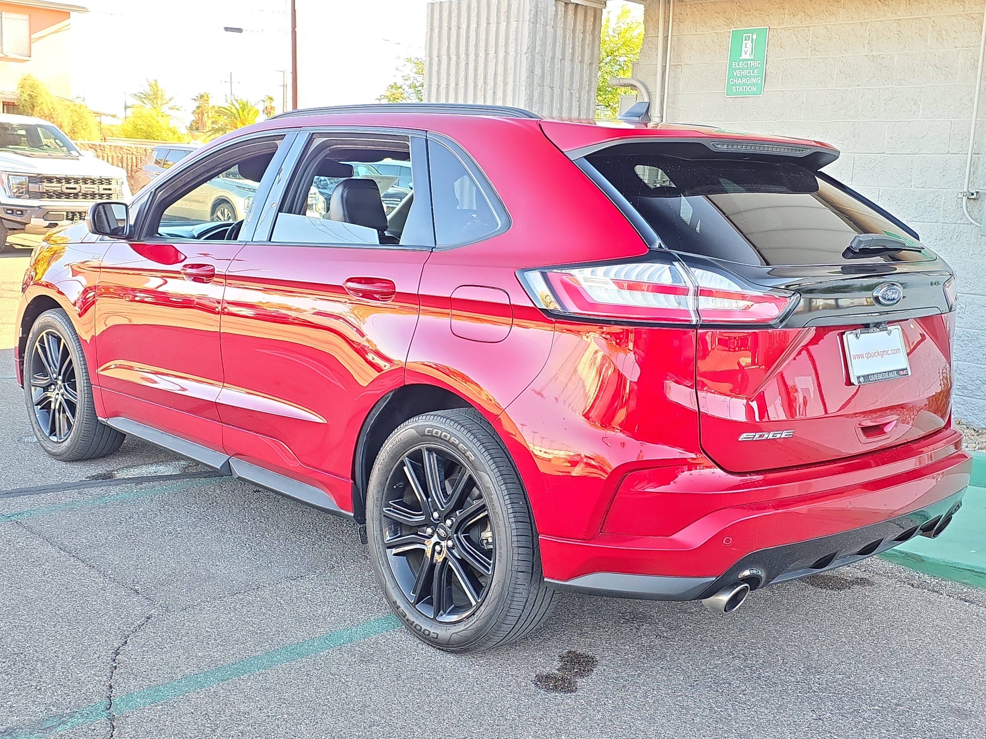 Used 2020 Ford Edge ST-Line FWD image 6