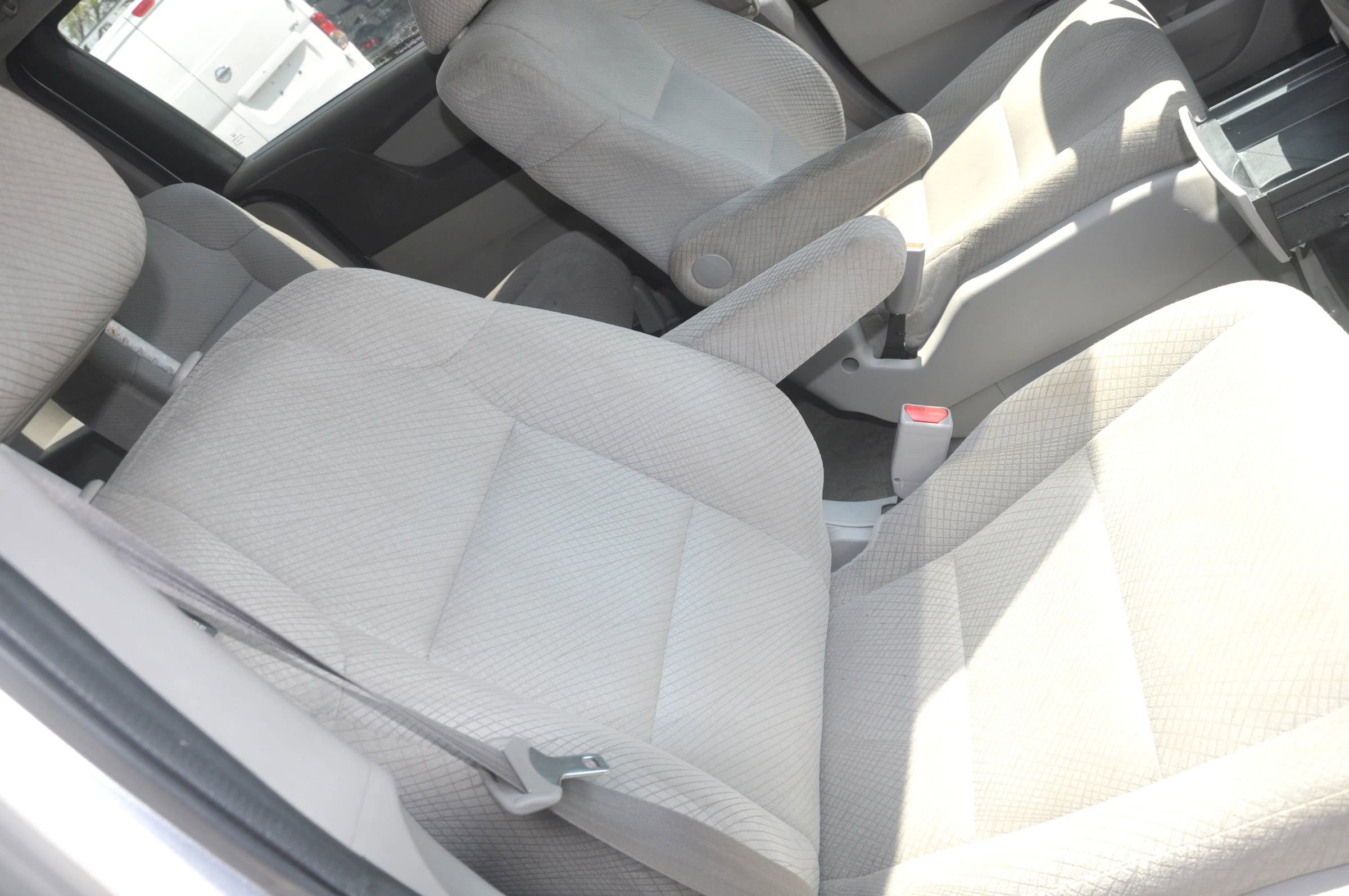 Used 2014 Honda Odyssey LX image 40