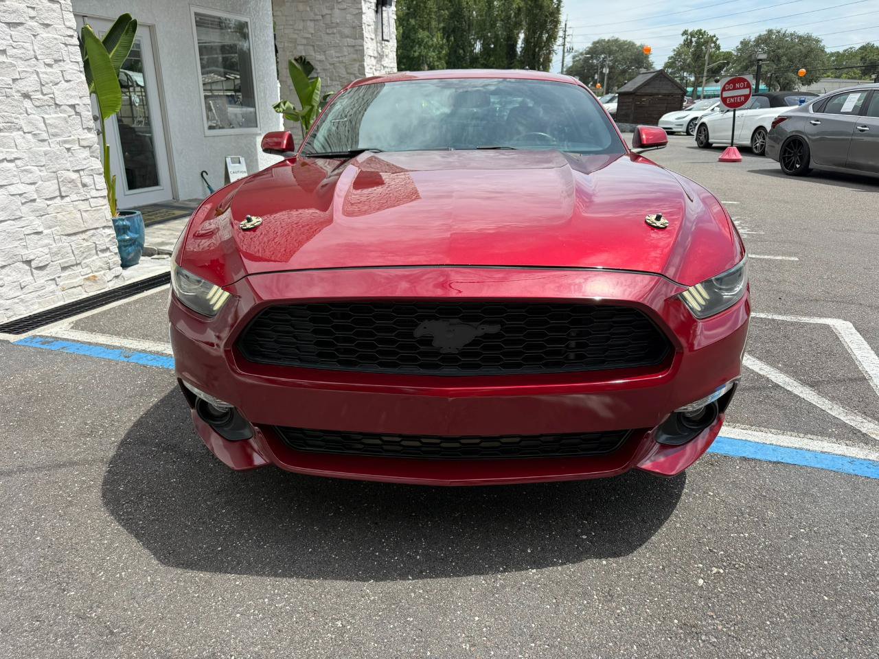 Used 2017 Ford Mustang Coupe RWD image 10