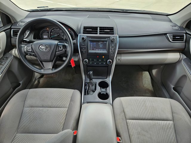 Used 2015 Toyota Camry LE FWD image 16