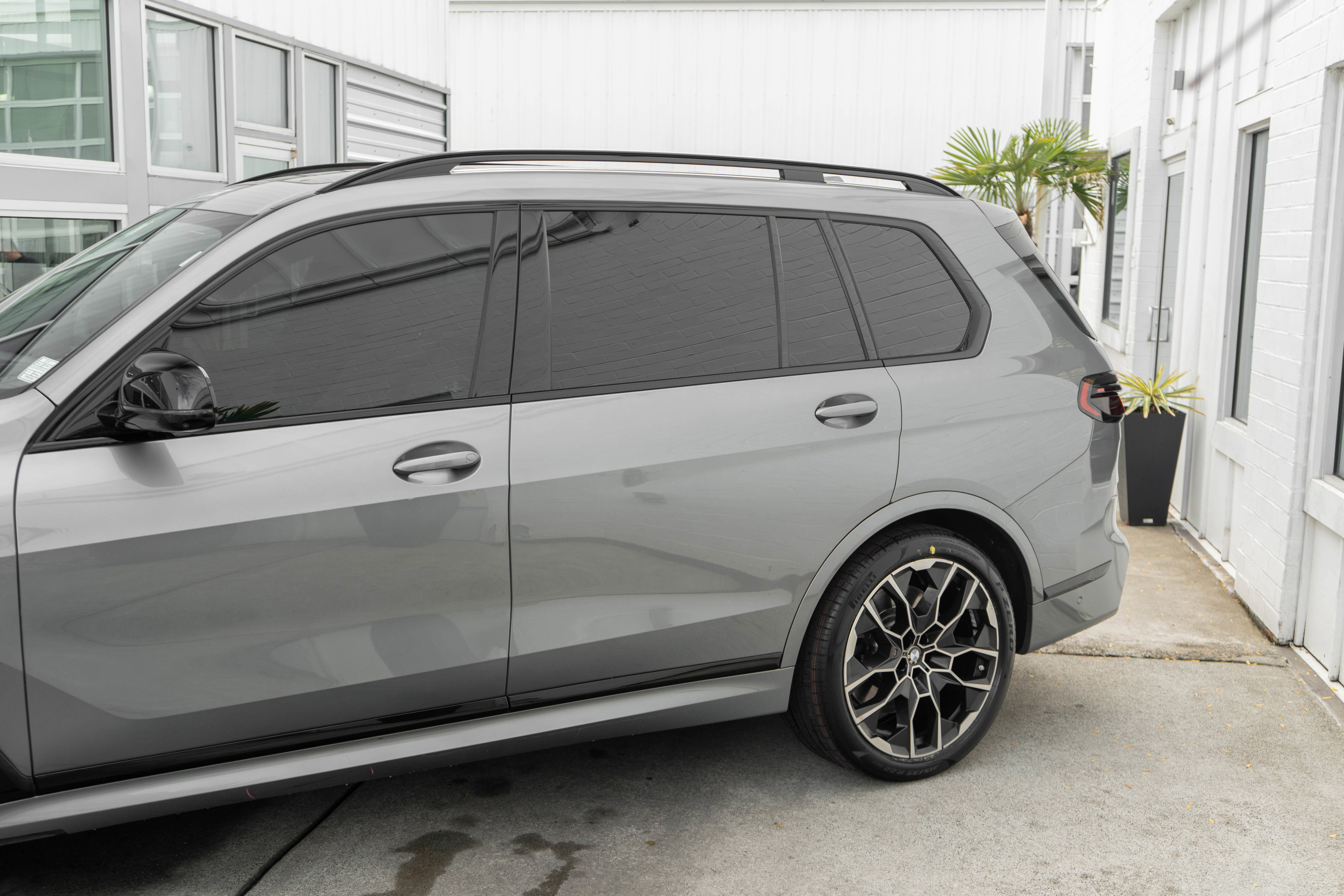 Used 2023 BMW X7 M60i AWD/4WD image 5