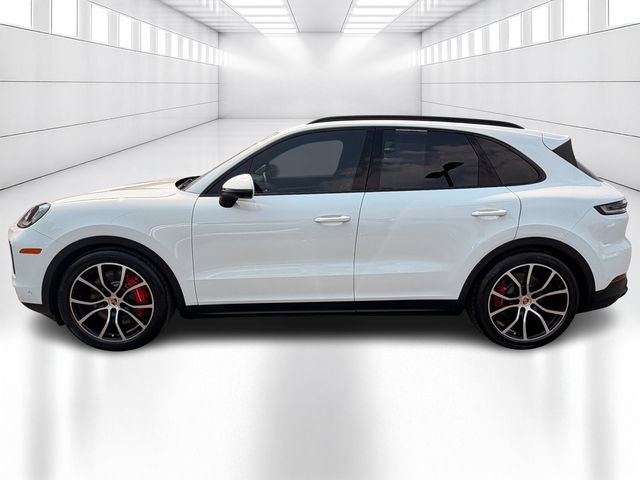 Used 2024 Porsche Cayenne S AWD/4WD image 8