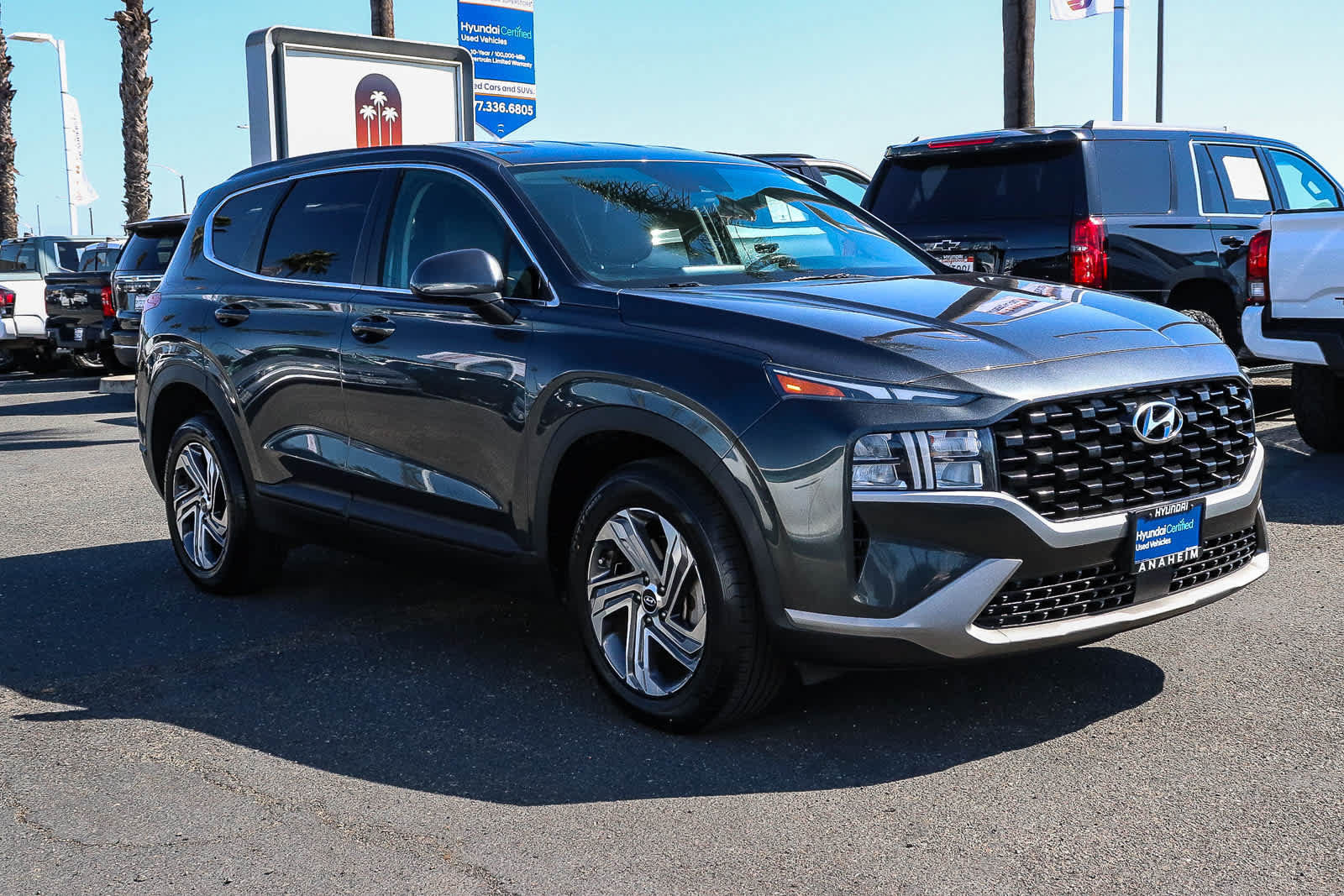 Used 2023 Hyundai Santa Fe SE FWD image 3