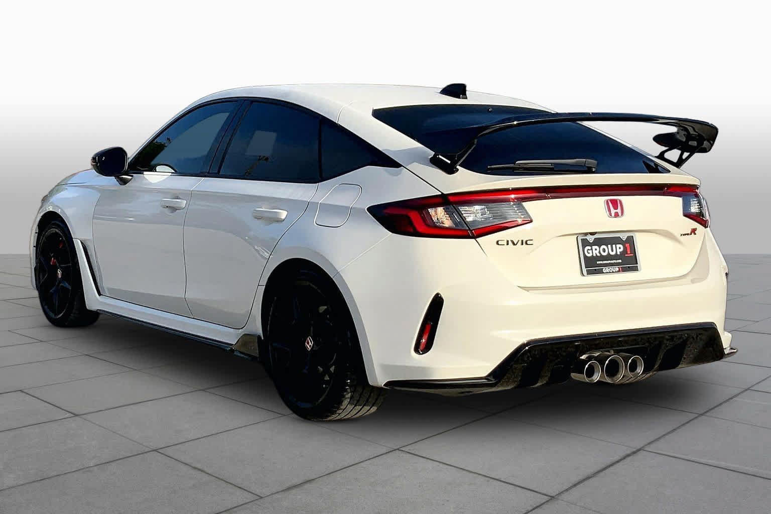 Used 2025 Honda Civic Type R image 12