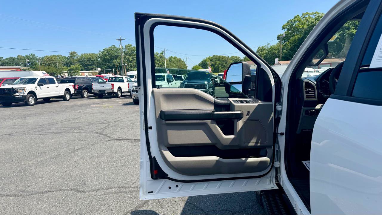 Used 2019 Ford F250 XL w/ Power Equipment Group AWD/4WD image 12