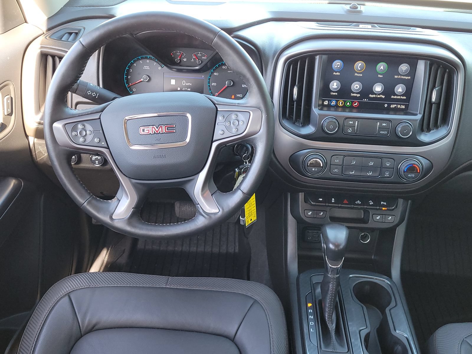Certified 2022 GMC Canyon AT4 w/ Trailering Package AWD/4WD image 9