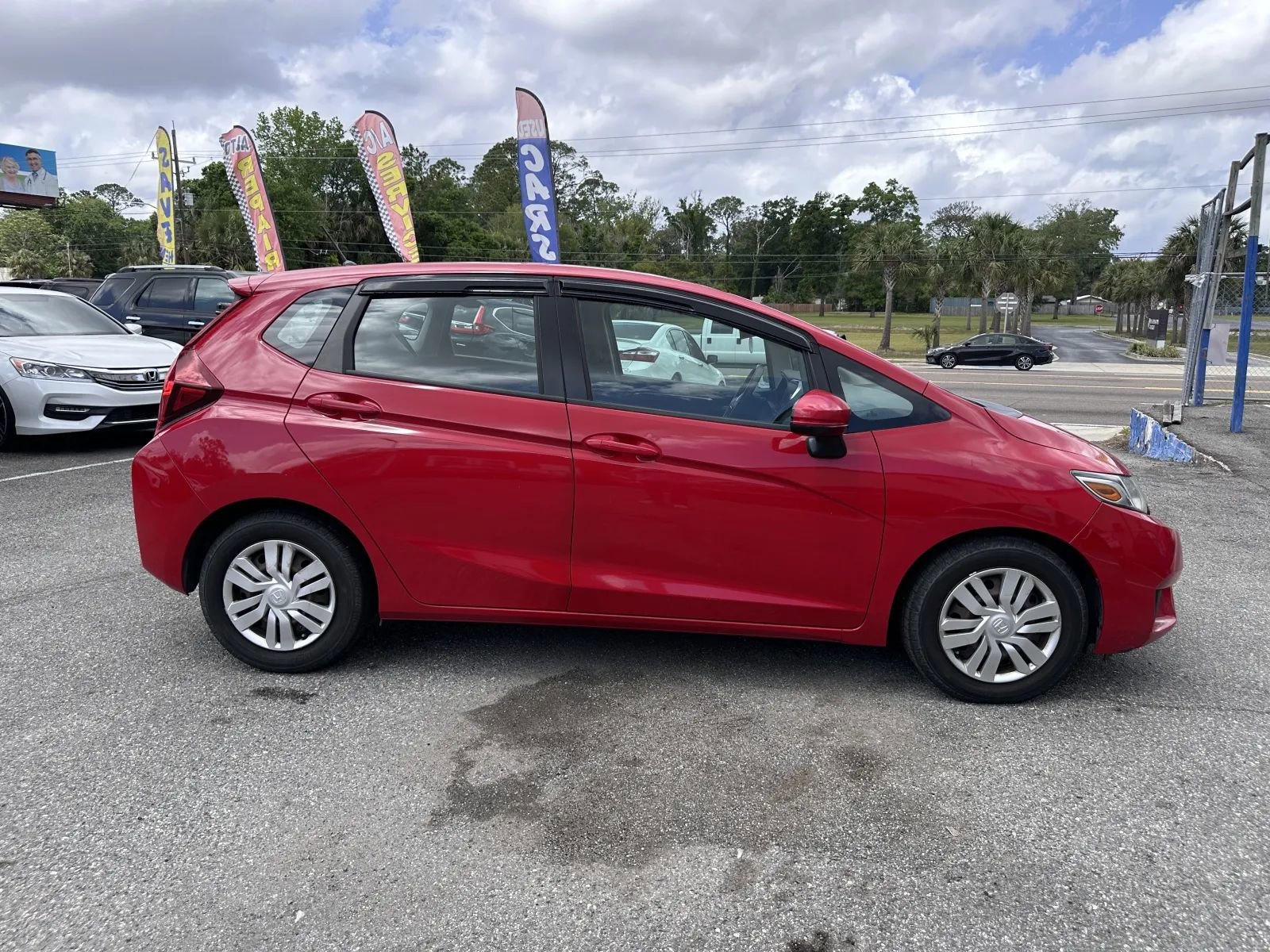 Used 2015 Honda Fit LX image 4
