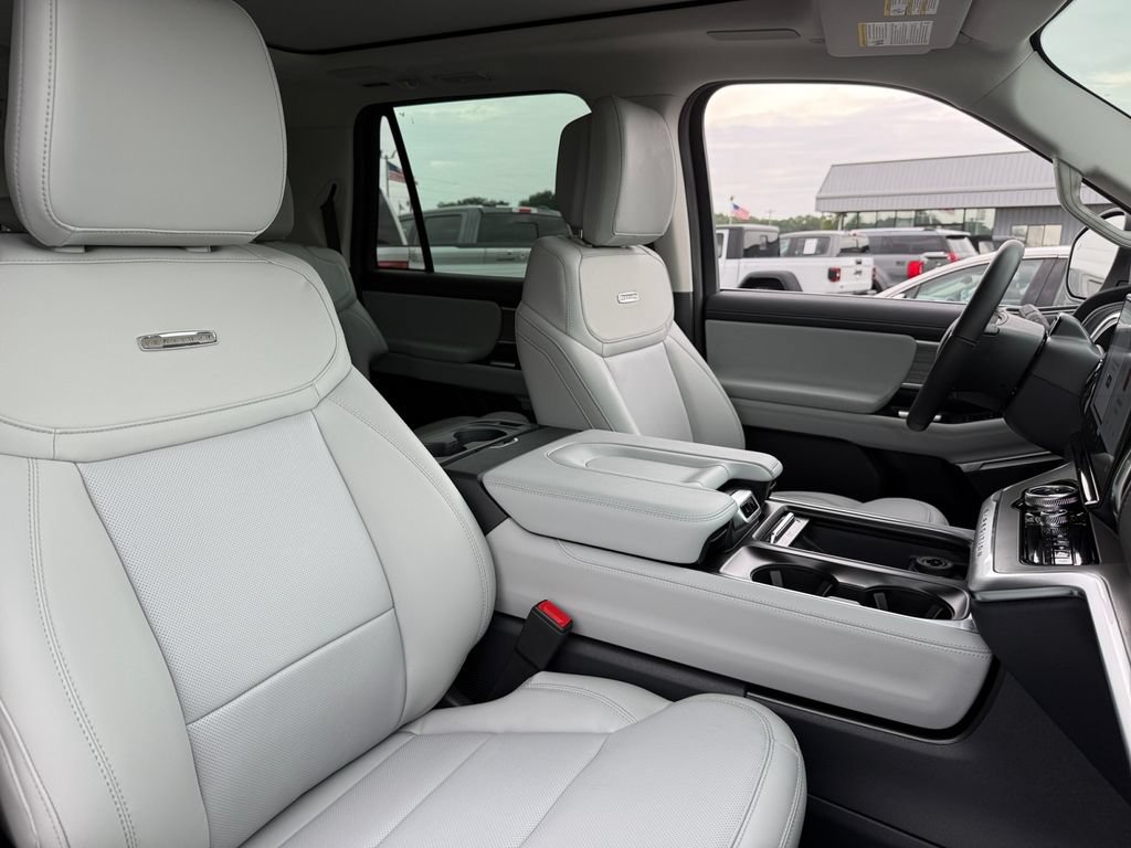 New 2027 Ford Expedition Max Platinum w/ Driver's Package AWD/4WD image 28