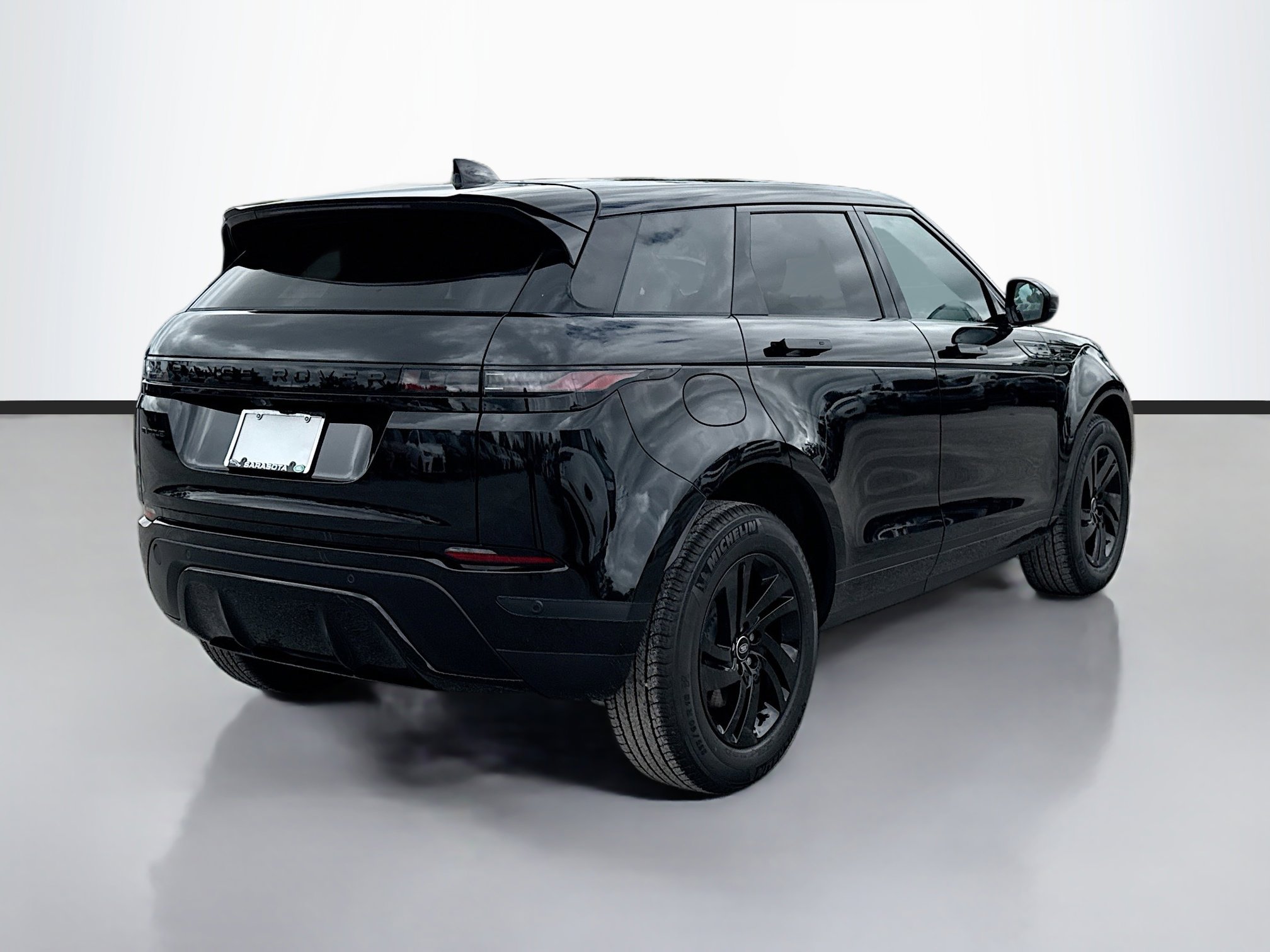 Used 2026 Land Rover Range Rover Evoque S image 5