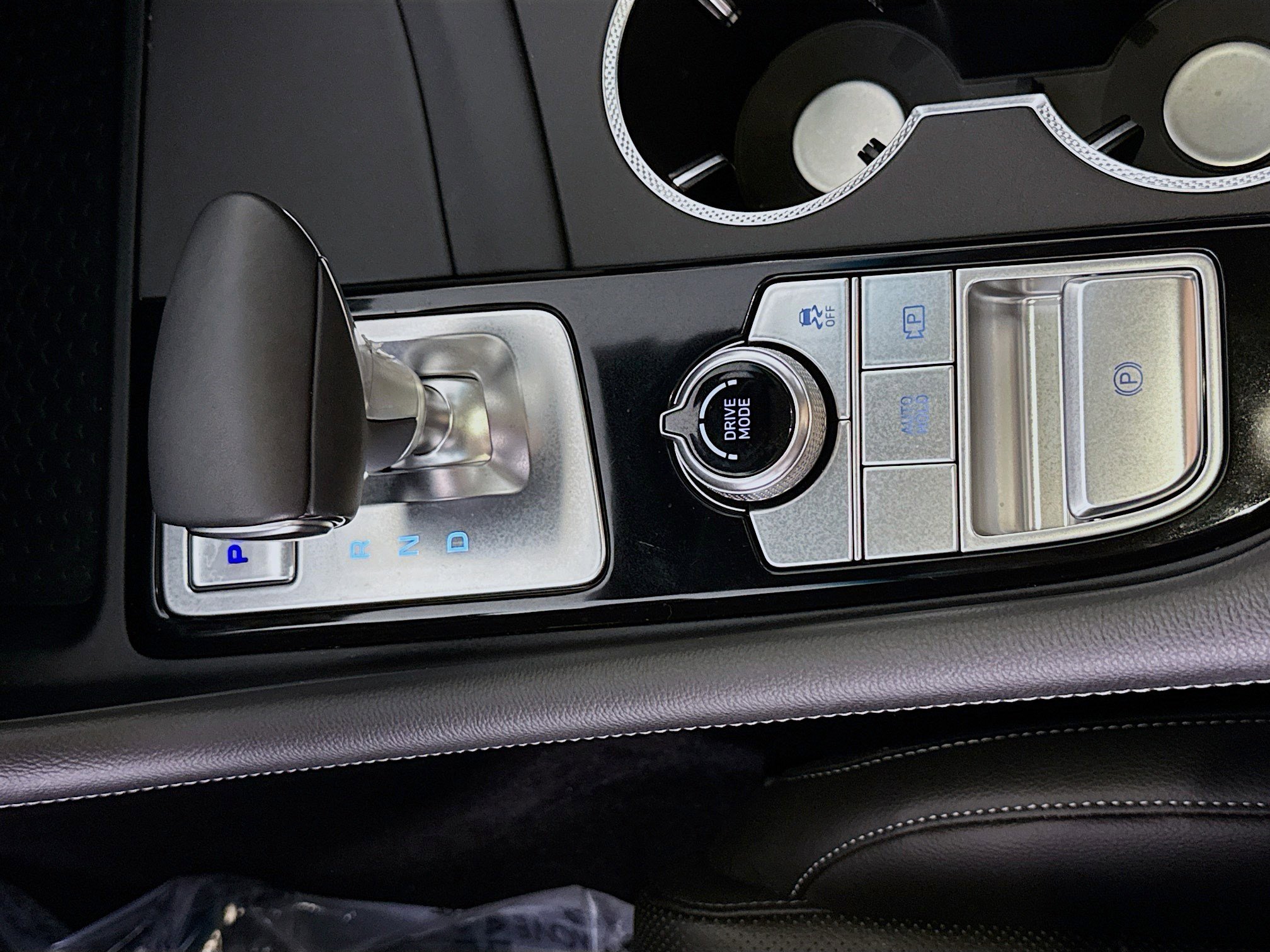 Used 2025 Genesis G70 2.5T image 20