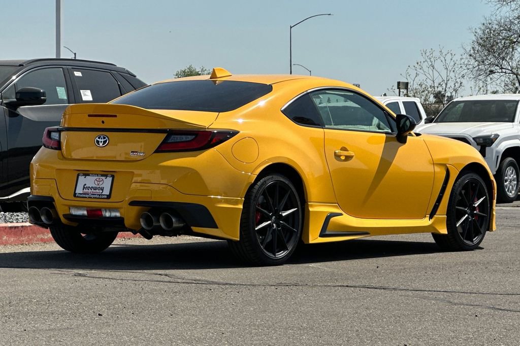 New 2026 Toyota GR86 YUZU Limited image 4