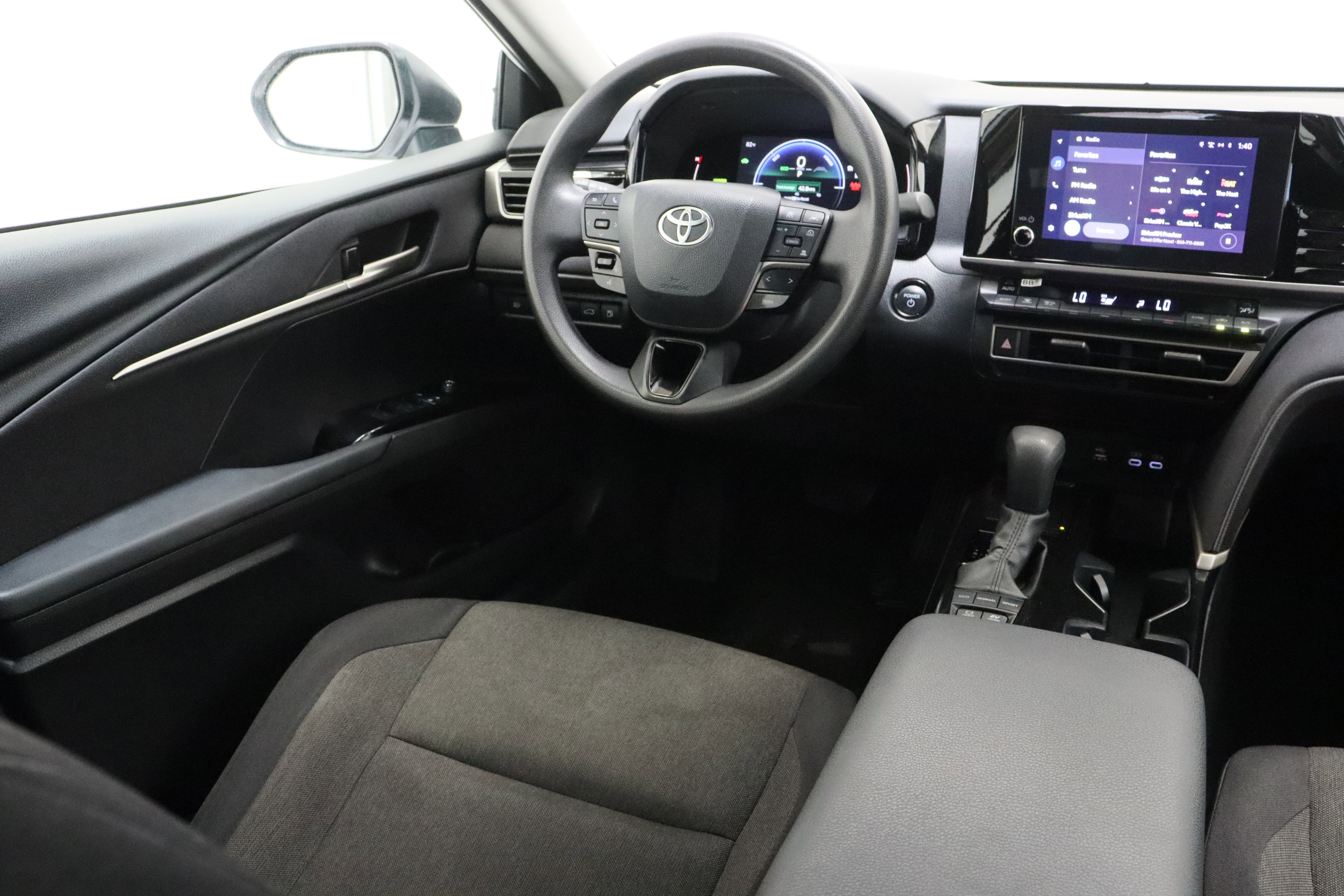 Certified 2025 Toyota Camry LE FWD image 30