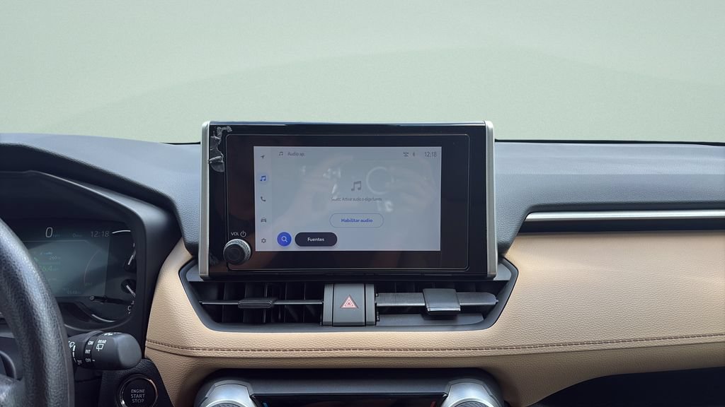 Used 2025 Toyota RAV4 XLE w/ Convenience Package FWD image 14