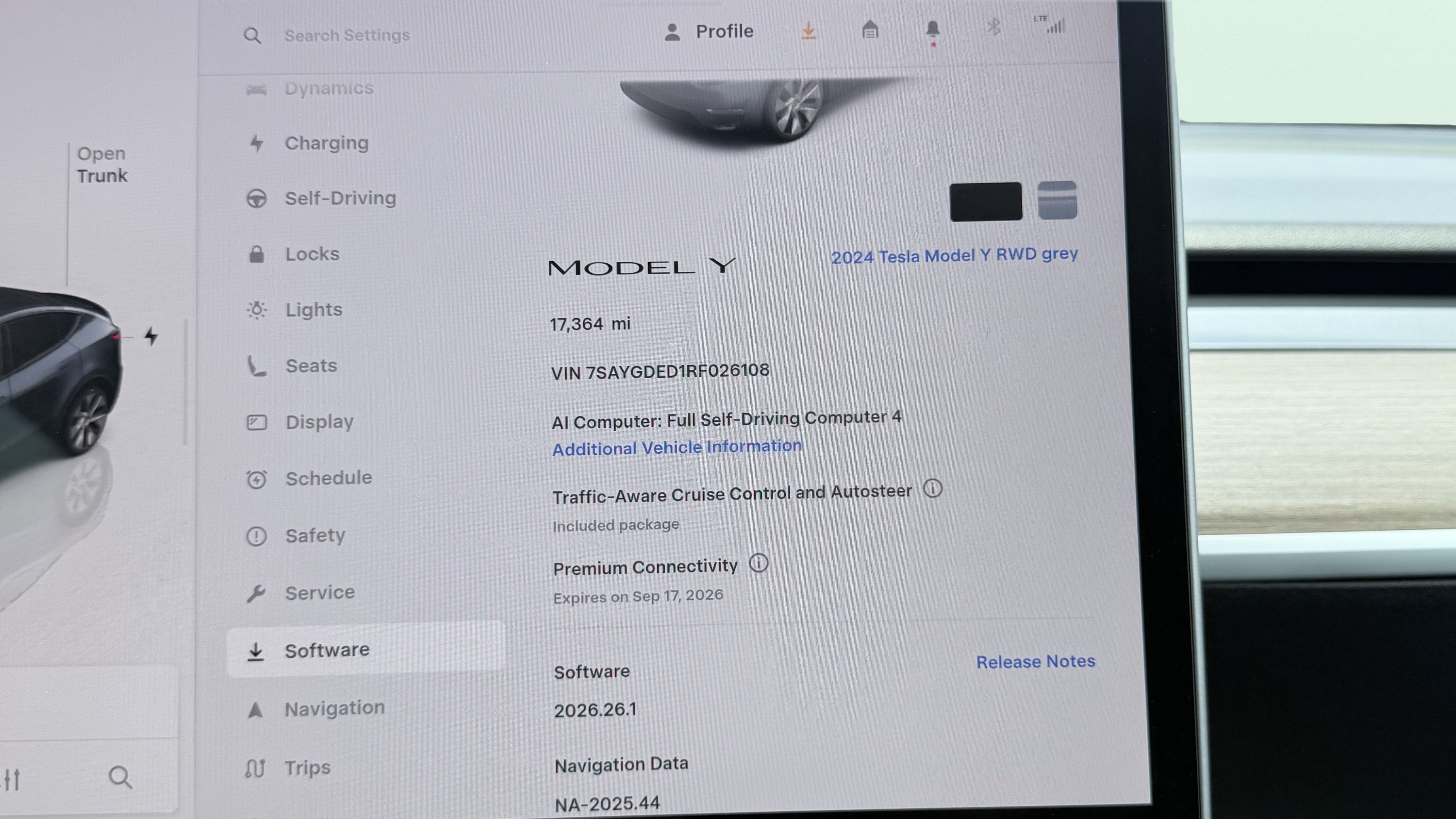 Used 2024 Tesla Model Y Long Range RWD image 47