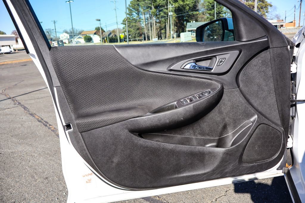 Used 2023 Chevrolet Malibu LT image 34