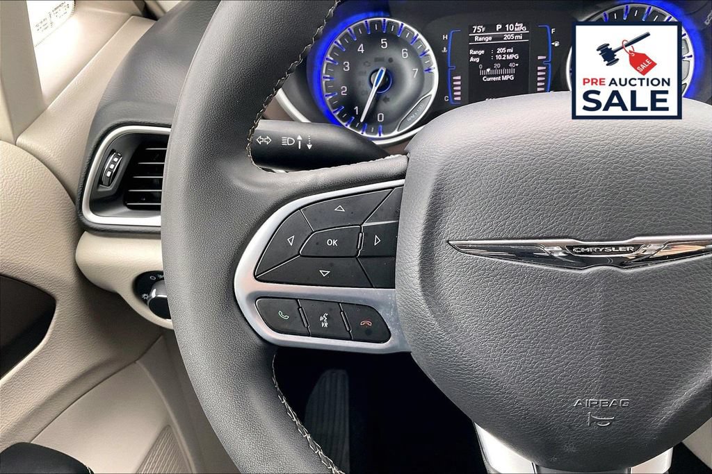Used 2023 Chrysler Voyager LX FWD image 17