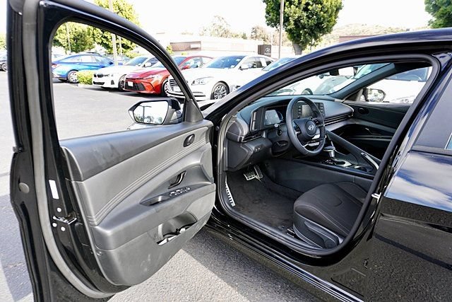 Certified 2026 Hyundai Elantra Sport FWD image 34
