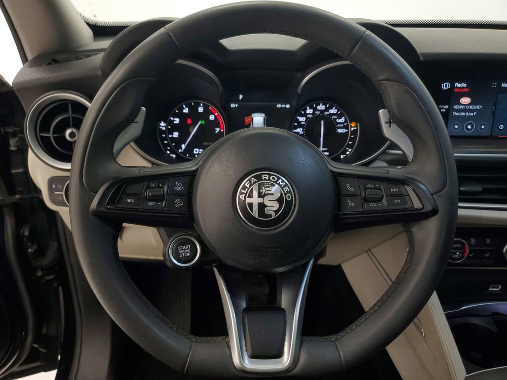 Used 2021 Alfa Romeo Stelvio Ti w/ Nero Edizione AWD/4WD image 15