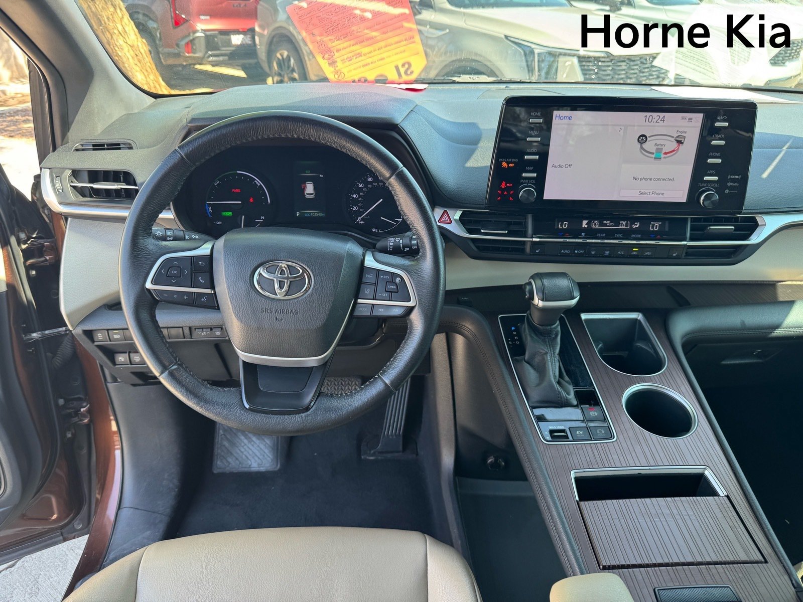 Used 2021 Toyota Sienna XLE FWD image 15