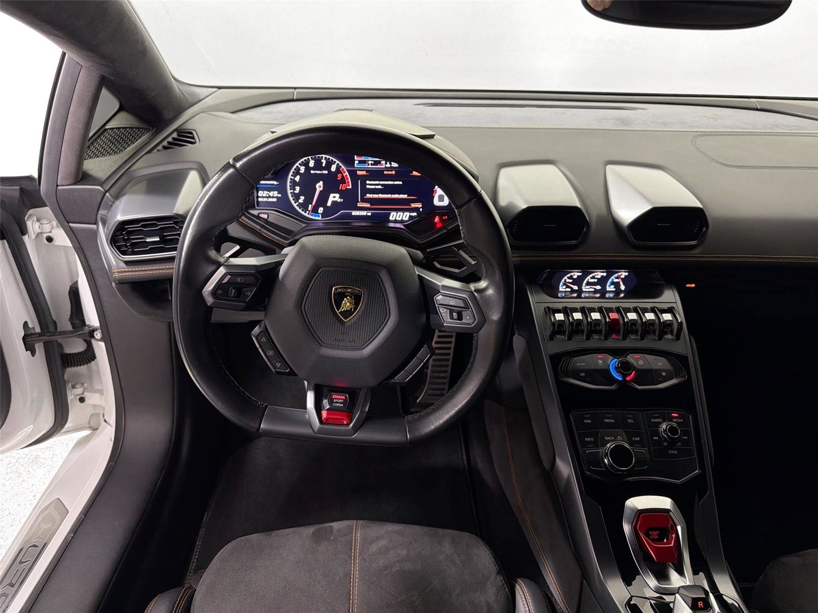 Used 2015 Lamborghini Huracan LP 610-4 AWD/4WD image 18