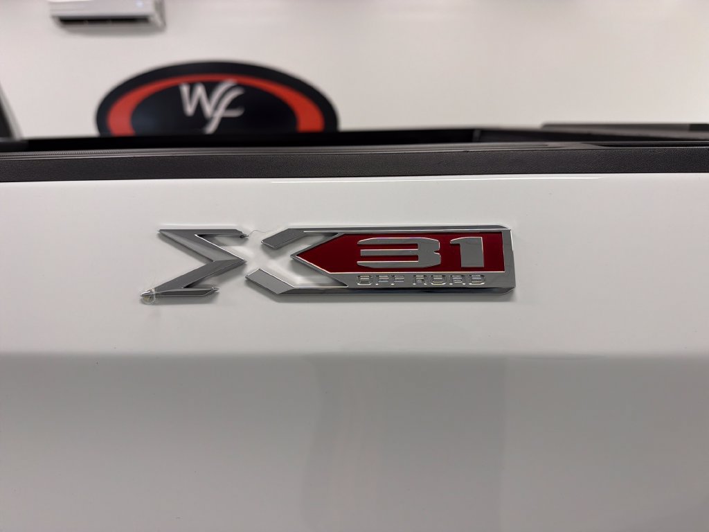 Used 2026 GMC Sierra 1500 SLE AWD/4WD image 7