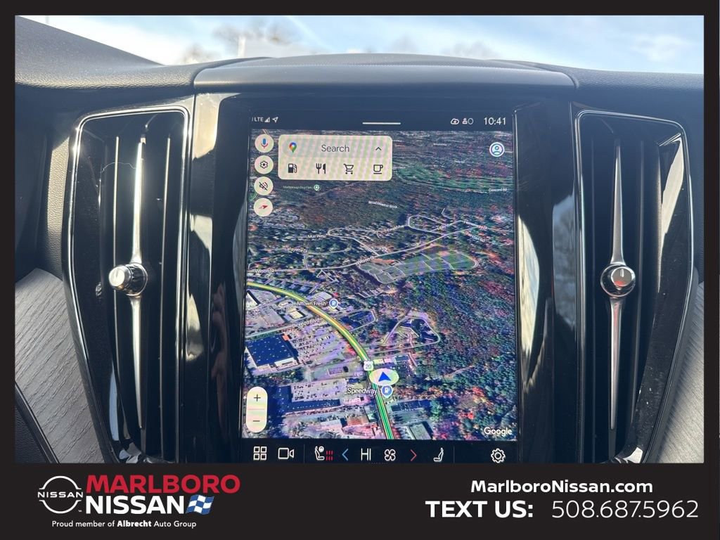 Used 2025 Volvo XC60 B5 Plus w/ Climate Package image 27