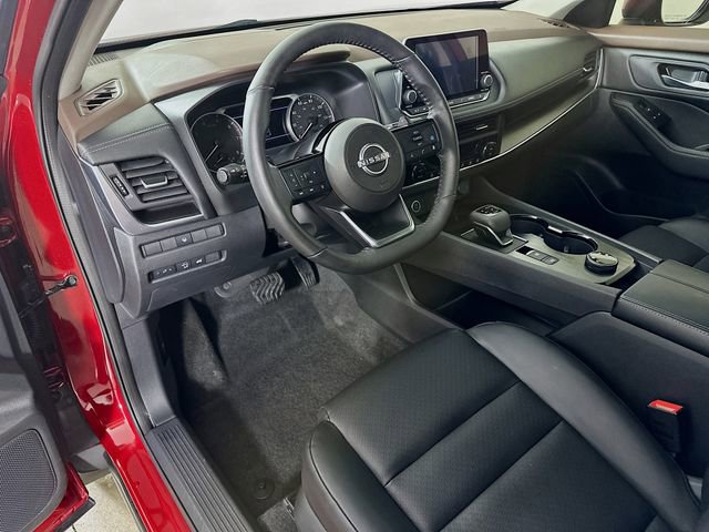 Used 2023 Nissan Rogue SV w/ SV Premium B Package image 21