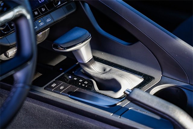 Certified 2025 Hyundai Elantra Sport image 23