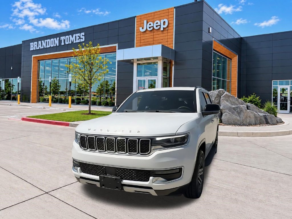 Used 2024 Jeep Wagoneer Series II RWD image 3