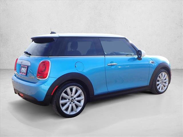 Used 2015 MINI Cooper 2-Door Hardtop image 4