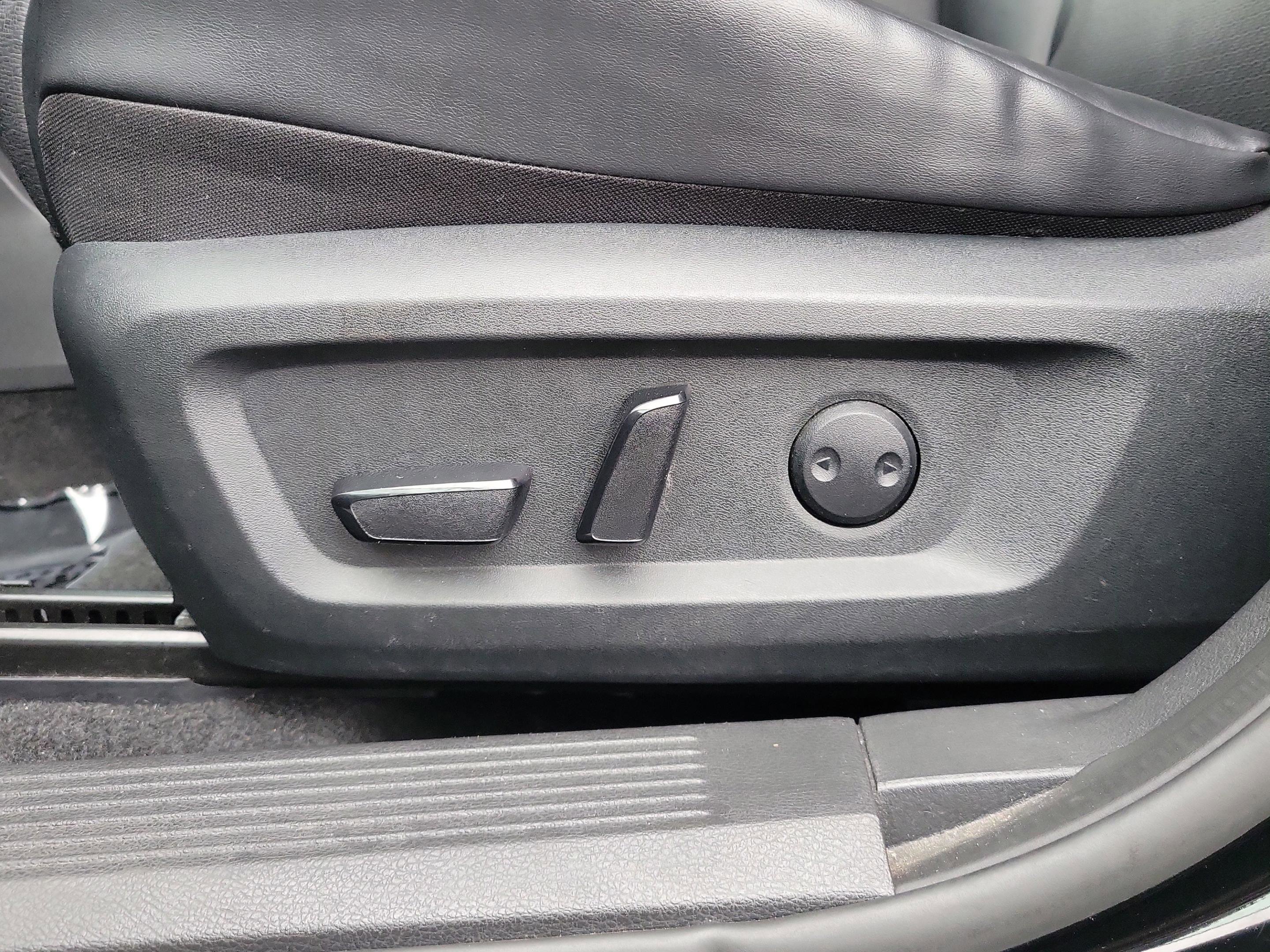 Certified 2021 Nissan Rogue SV w/ Premium Package image 24