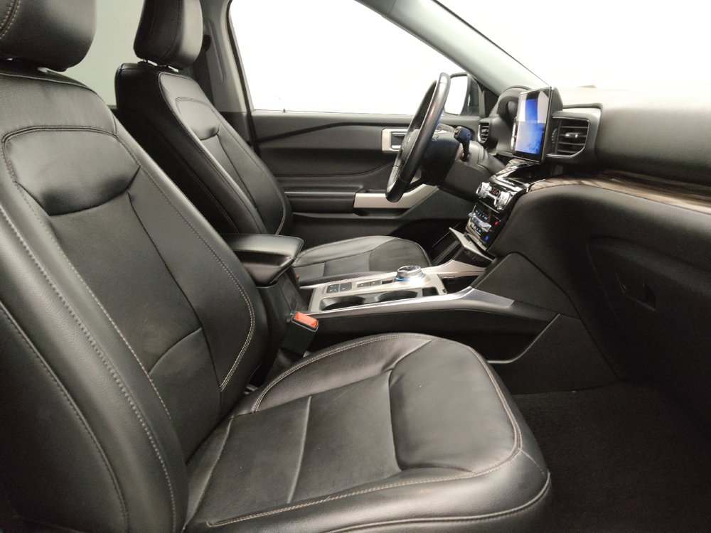 Used 2023 Ford Explorer Limited image 21