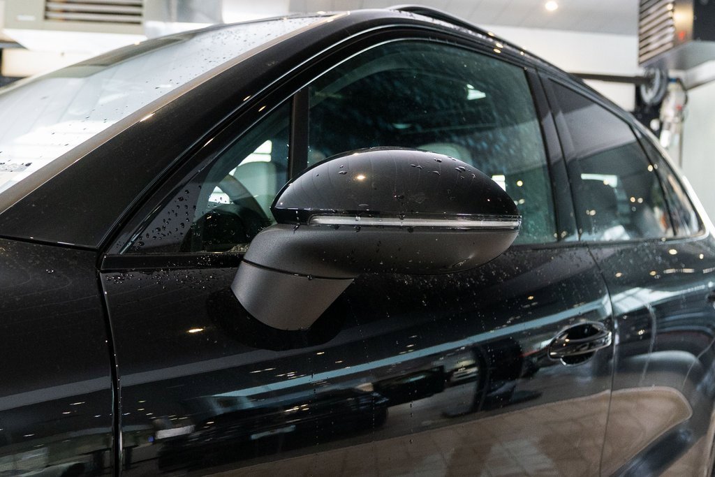 New 2026 Porsche Cayenne S image 13