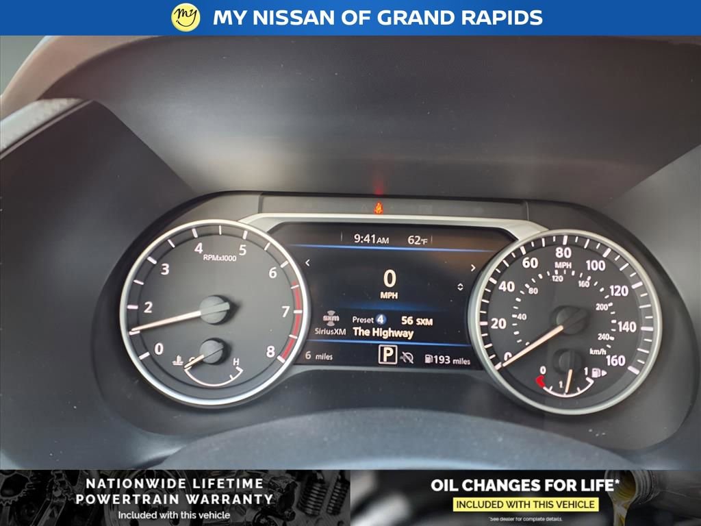 New 2025 Nissan Sentra SR image 21