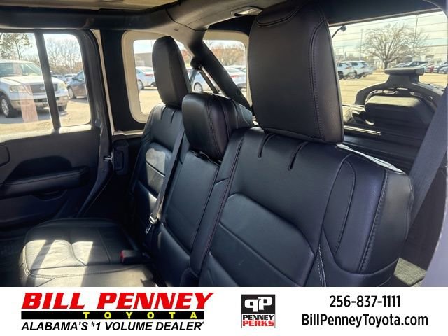 Used 2019 Jeep Wrangler Unlimited Sahara w/ Quick Order Package 24M Moab image 21