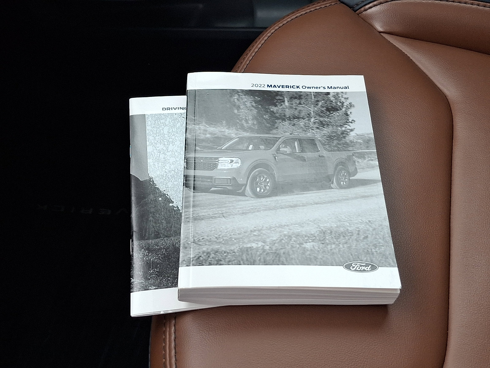 Used 2022 Ford Maverick Lariat w/ Lariat Luxury Package image 28