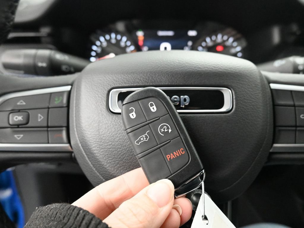 New 2026 Jeep Compass Latitude AWD/4WD image 43