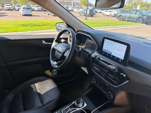 Used 2020 Ford Escape Titanium AWD/4WD image 15