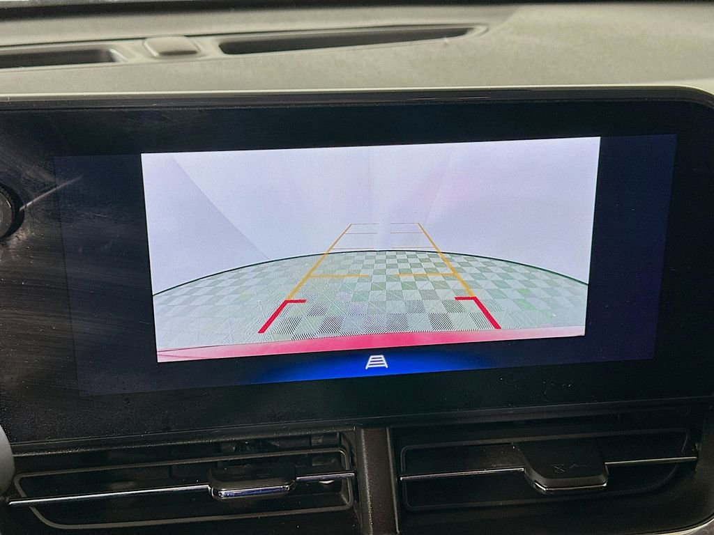 Used 2024 Chevrolet Trax LT w/ Driver Confidence Package image 18