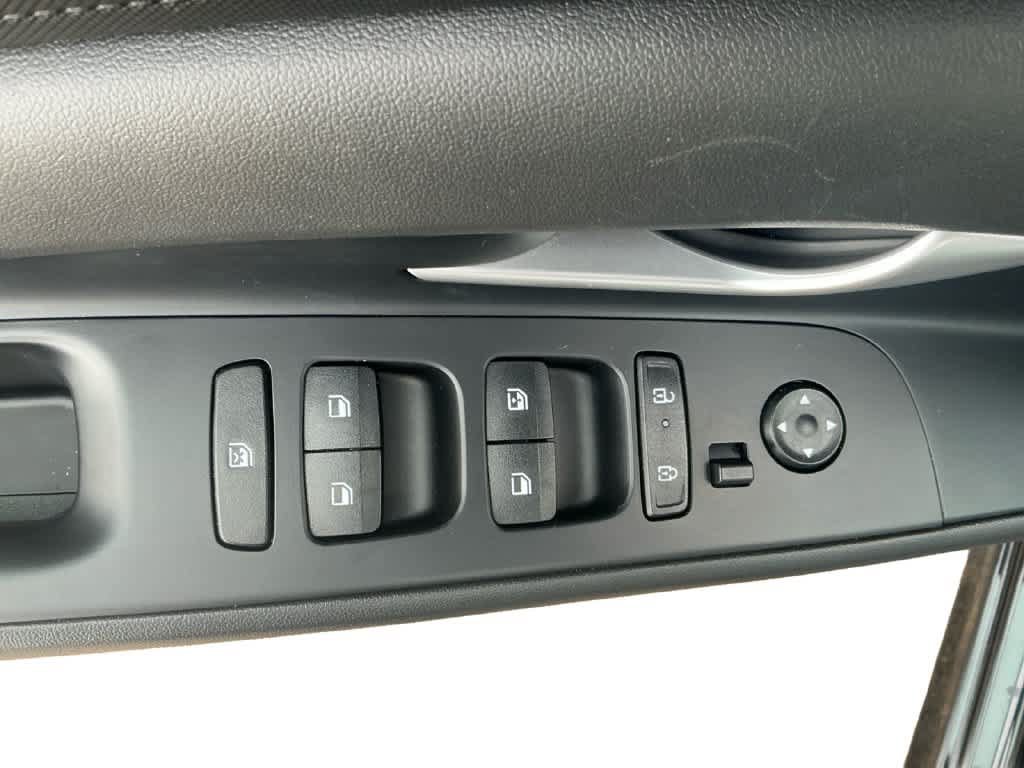 Used 2026 Hyundai Elantra Hybrid FWD image 16