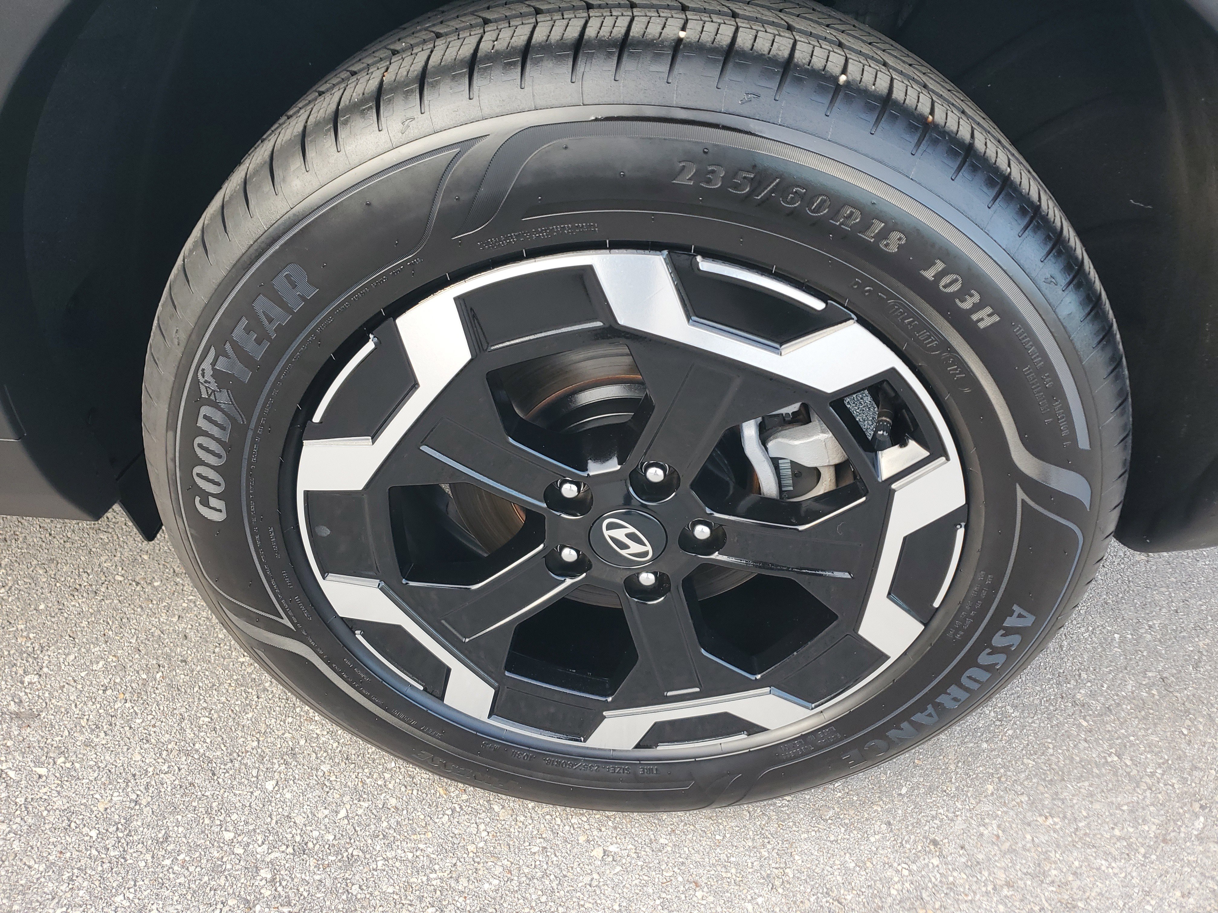 Used 2025 Hyundai Santa Fe SEL image 31