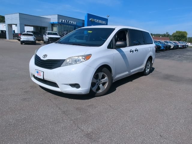 Used 2016 Toyota Sienna L FWD image 3