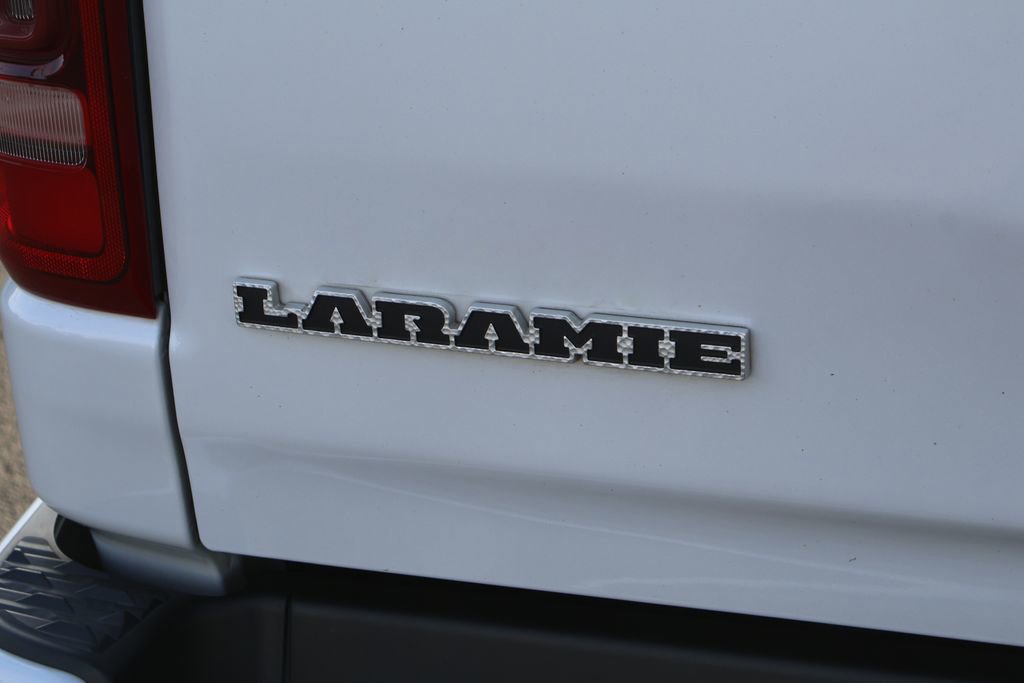 Used 2020 RAM 1500 Laramie w/ Sport Appearance Package AWD/4WD image 18