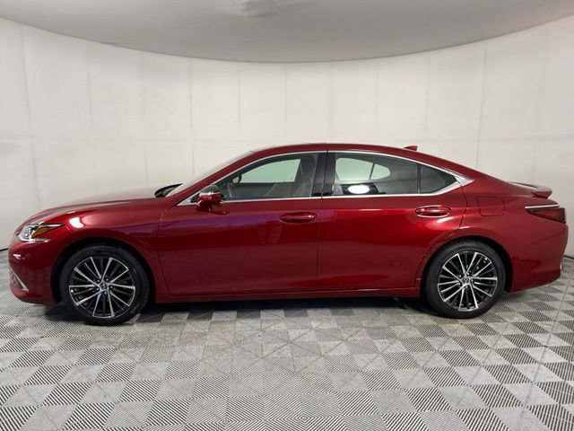 Used 2025 Lexus ES 300h w/ Premium Package FWD image 3