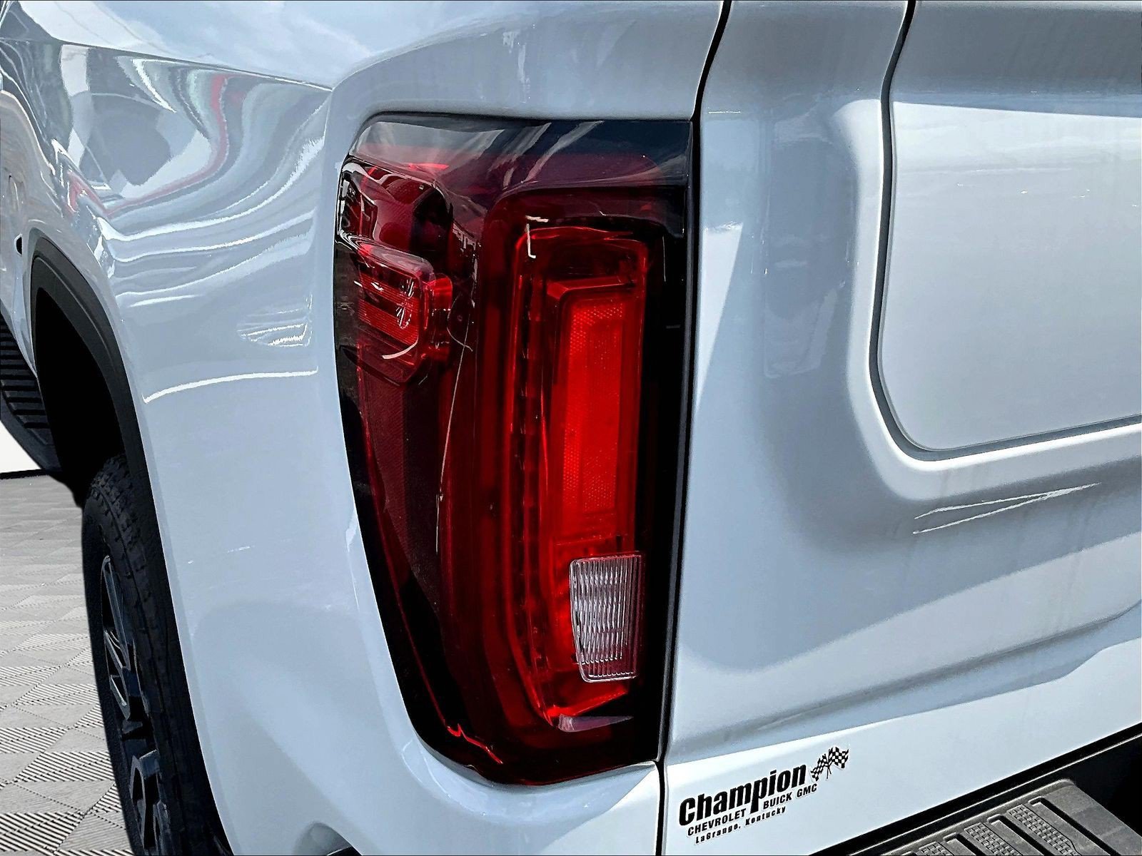 New 2026 GMC Sierra 1500 AT4 w/ AT4 Premium Package AWD/4WD image 15